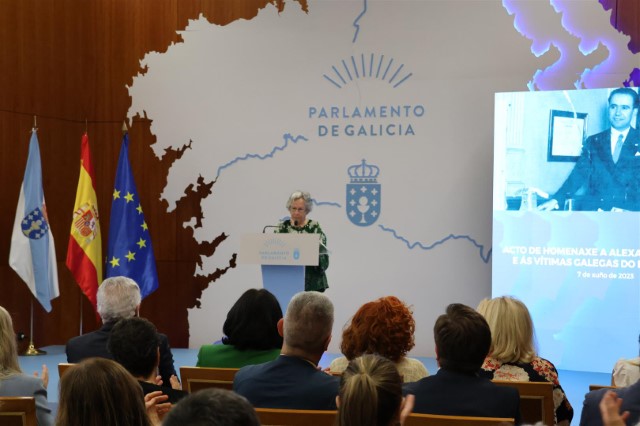 O Parlamento de Galicia rende homenaxe a Alexandre Bóveda e ás vítimas galegas do franquismo